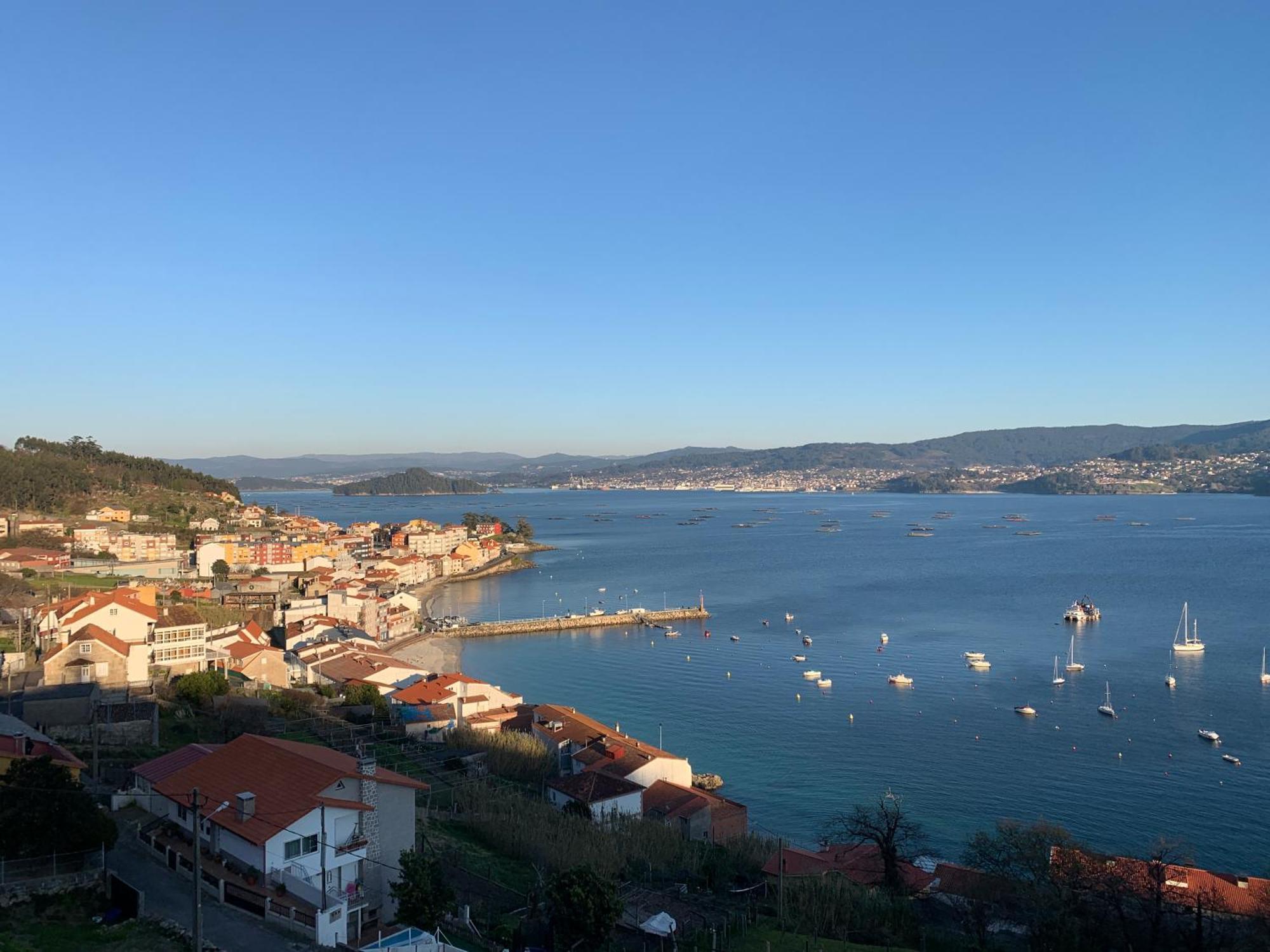 A Barca, Vivienda De Uso Turistico Lägenhet Poio Exteriör bild